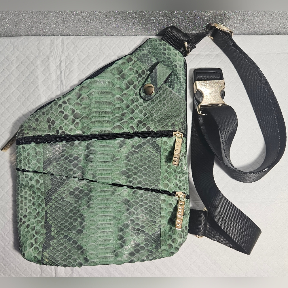 NWOT - LINĒIJ Elegant Green Snake Python Scales Print Crossbody‎ Bag